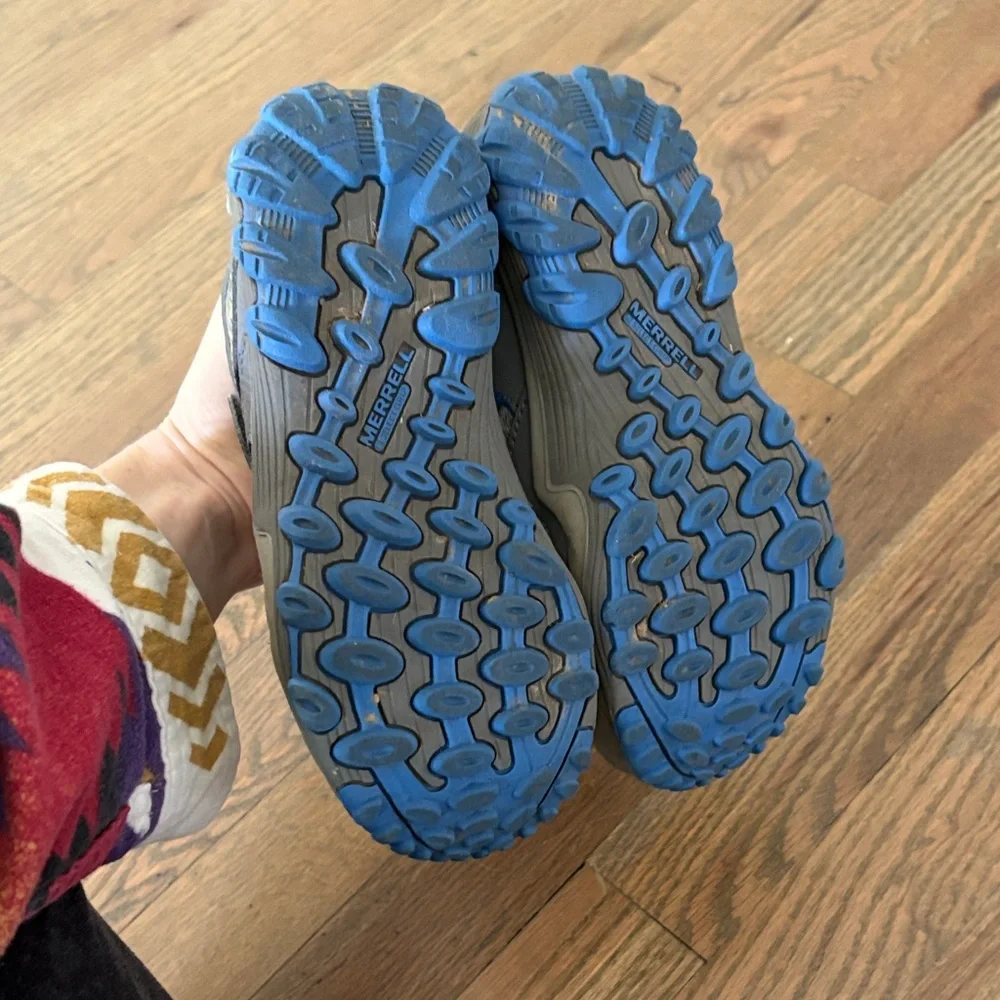 Merrell Gray and Blue Sneakers with Mesh Upper and Cushioned Sole - Picture 3 of 4